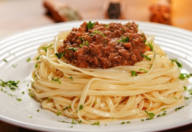 SPAGHETTI BOLOGNESE