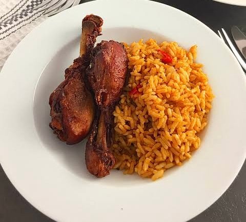 JOLLOF RICE & CHICKEN 